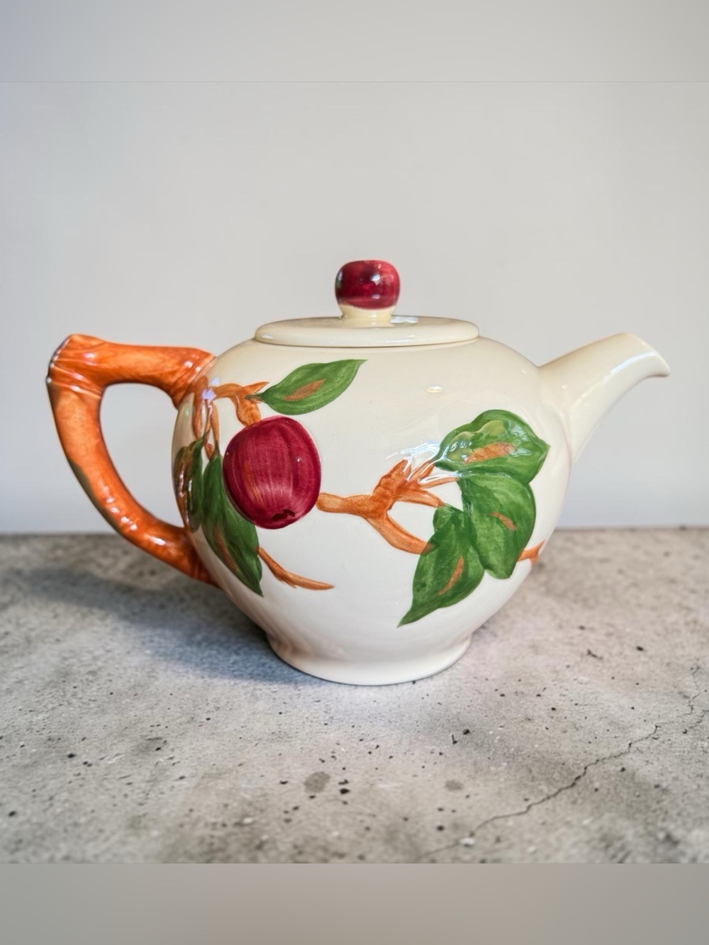 VTG Franciscan Apple Teapot & Lid 1940s 1950s Made in California USA Backstamp